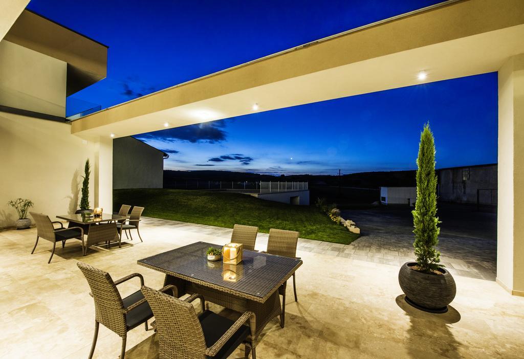 Gut Leithaberg Hotel Jois Exterior foto
